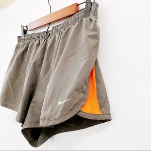 Nike Short gray orange